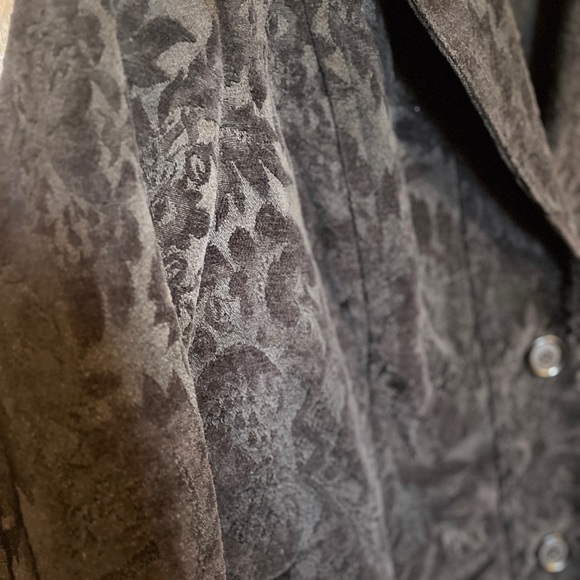 Black Velvet Jacket - Picture 2 of 3